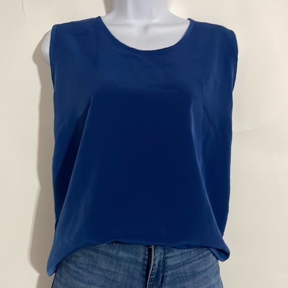 LORI by AM Casuals Dark Blue Sleeveless Blouse! - Picture 2 of 4